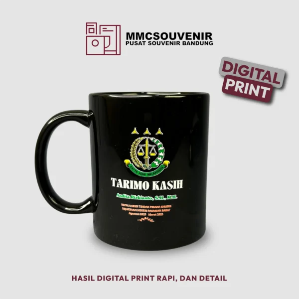souvenir-perusahaan-kantor-aqiqah-nikah-hadiah-cetak-sablon-mug-bandung-import-hitam-325-ml